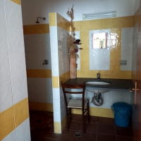 07 waschbecken und stuhl sosta camper pier giovanni